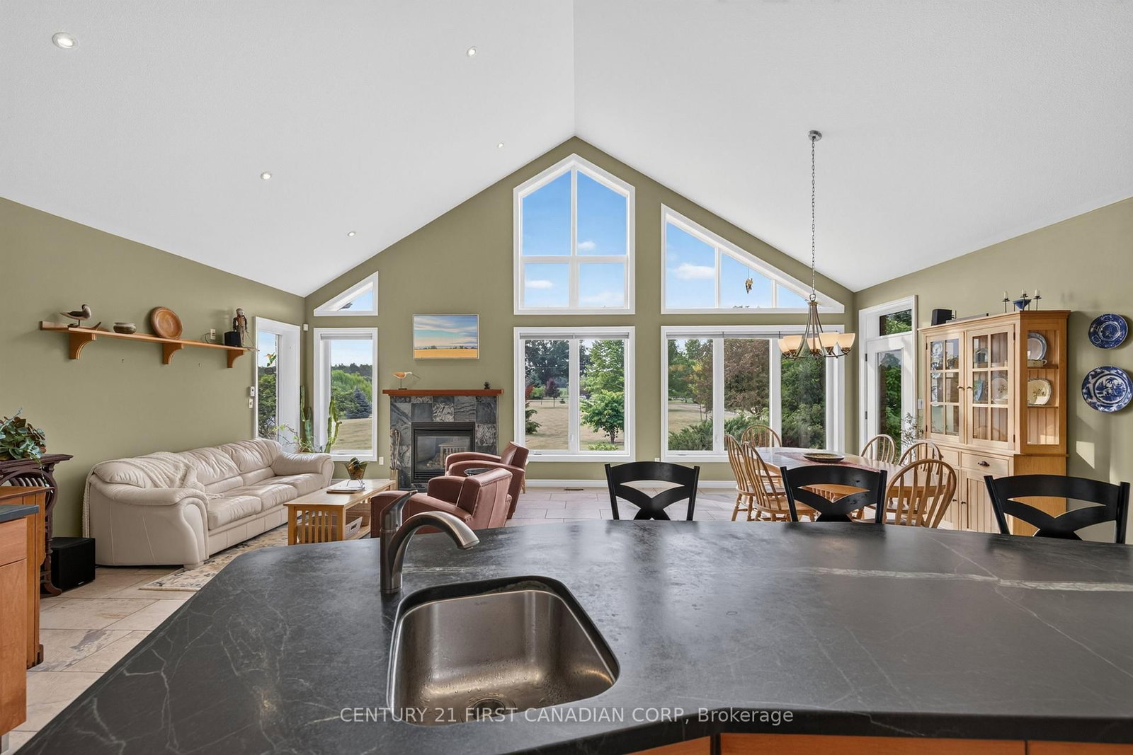 10965 River Line • Chatham-Kent, ON photo 12