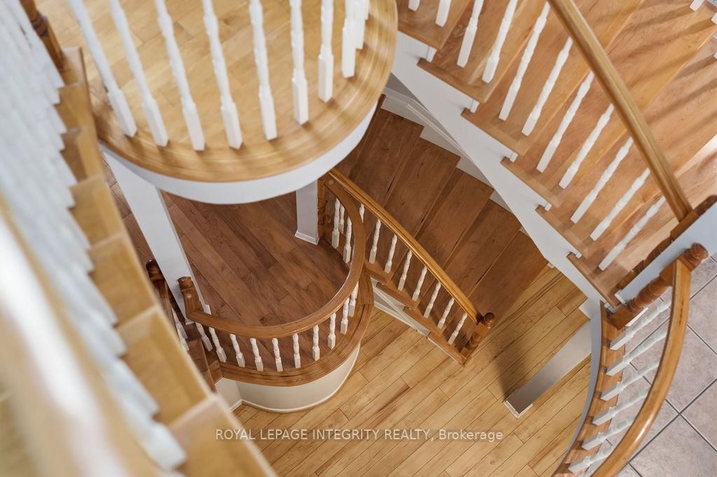 185 INSMILL Crescent • Kanata, ON photo 11
