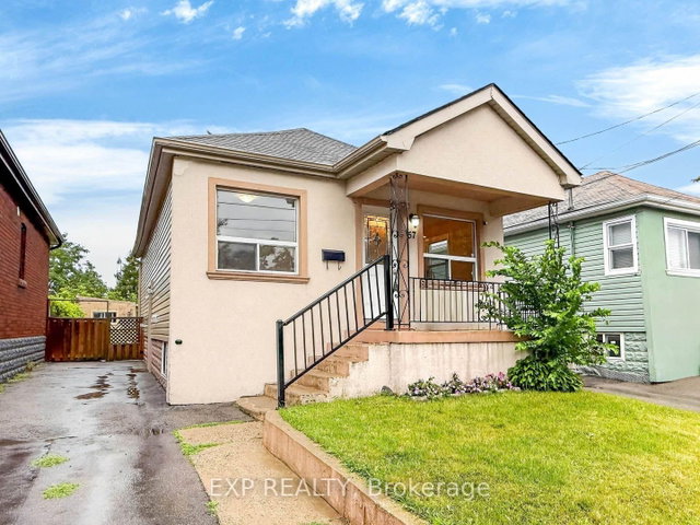 57 Weir Street S