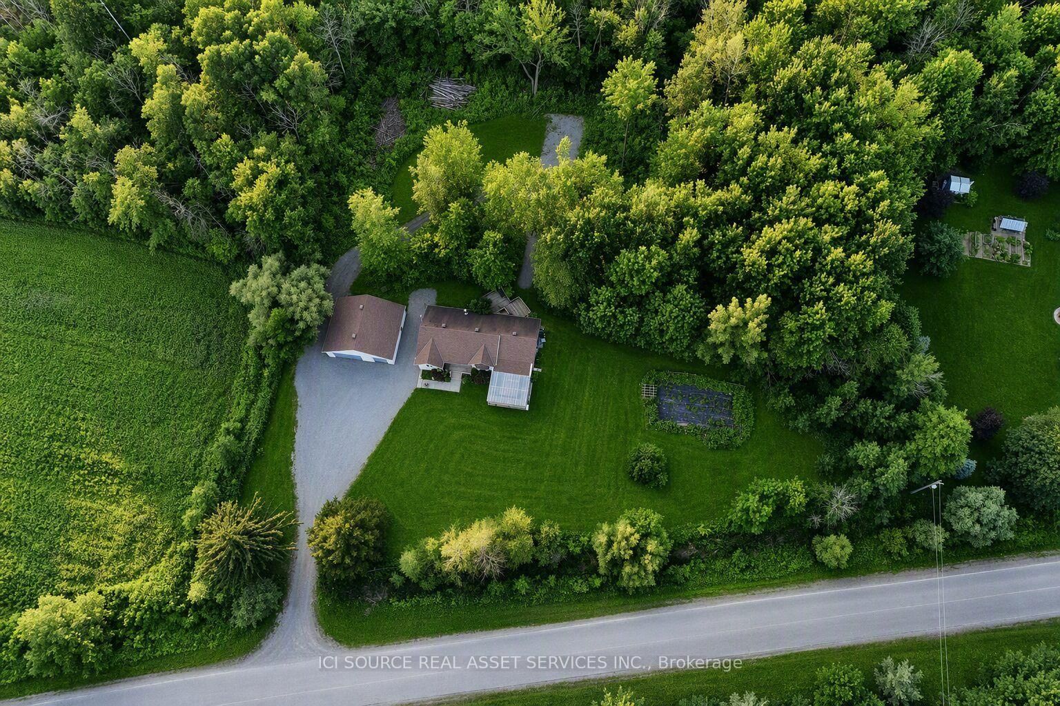 723 Route 200 • Russell, ON photo 2