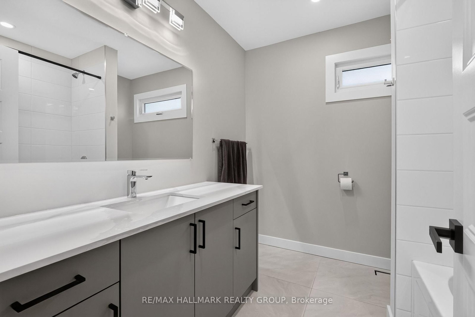 4 Claret Court • Ottawa, ON photo 33