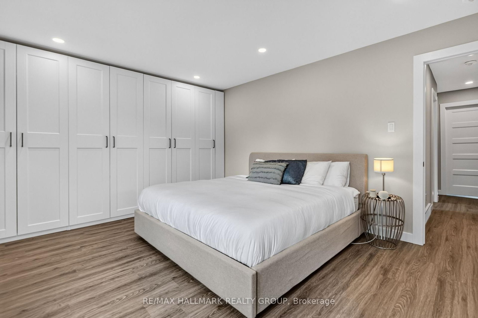 4 Claret Court • Ottawa, ON photo 35