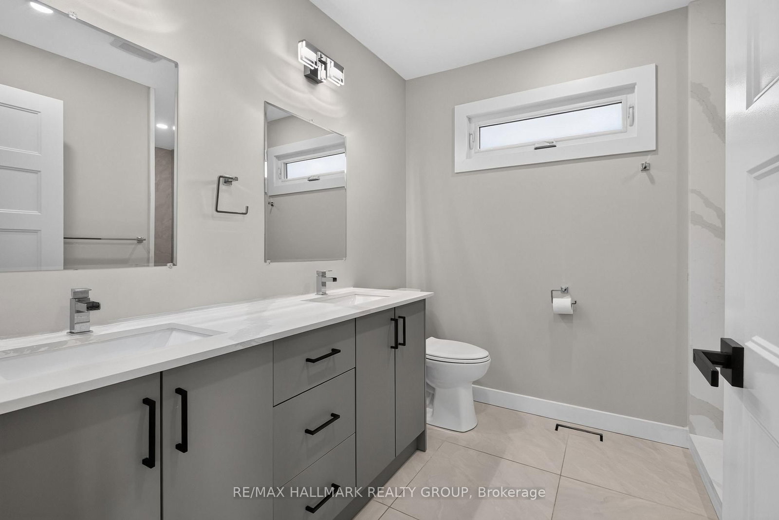 4 Claret Court • Ottawa, ON photo 38