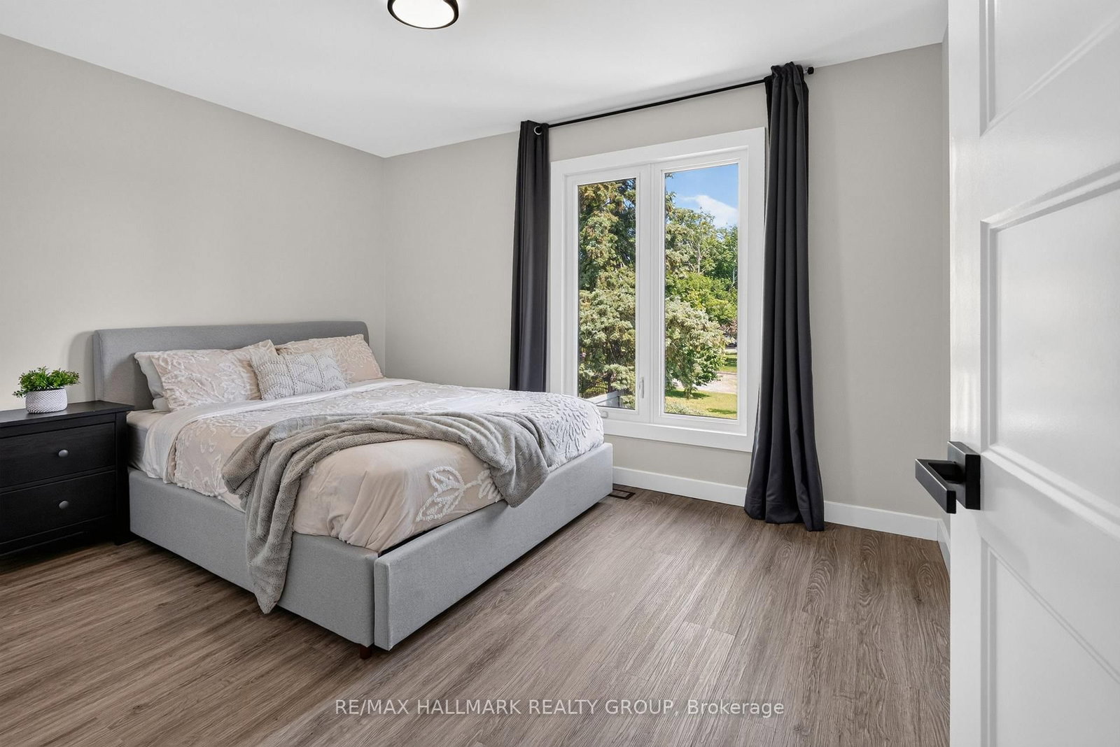 4 Claret Court • Ottawa, ON photo 41