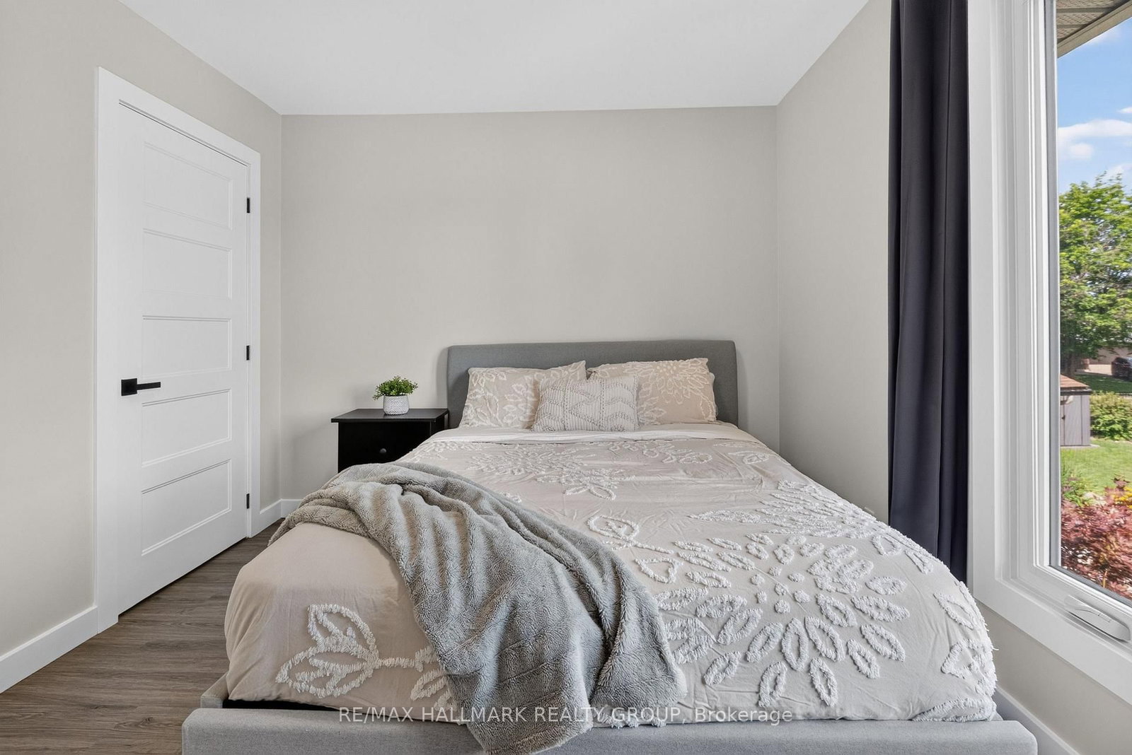 4 Claret Court • Ottawa, ON photo 42