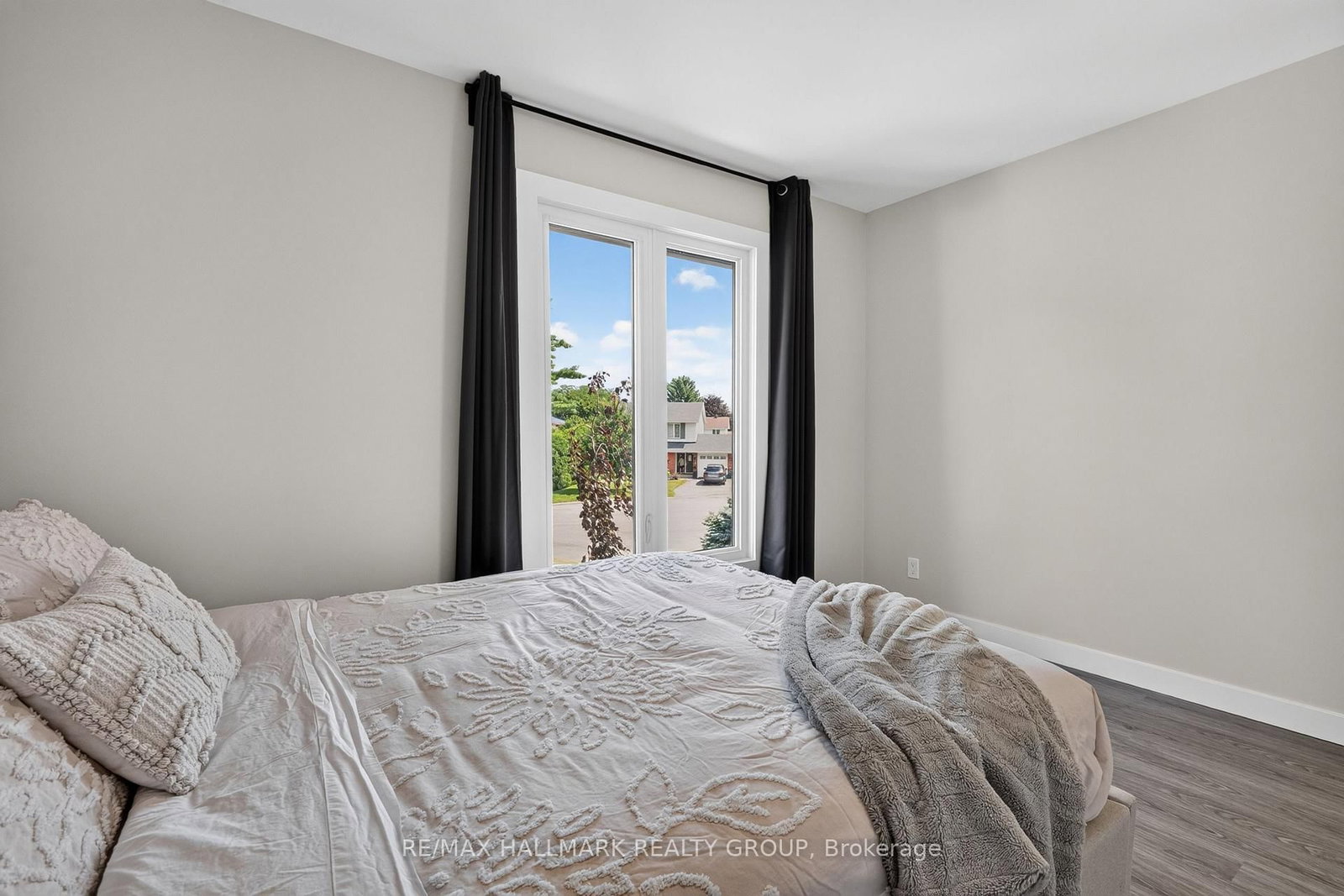 4 Claret Court • Ottawa, ON photo 43