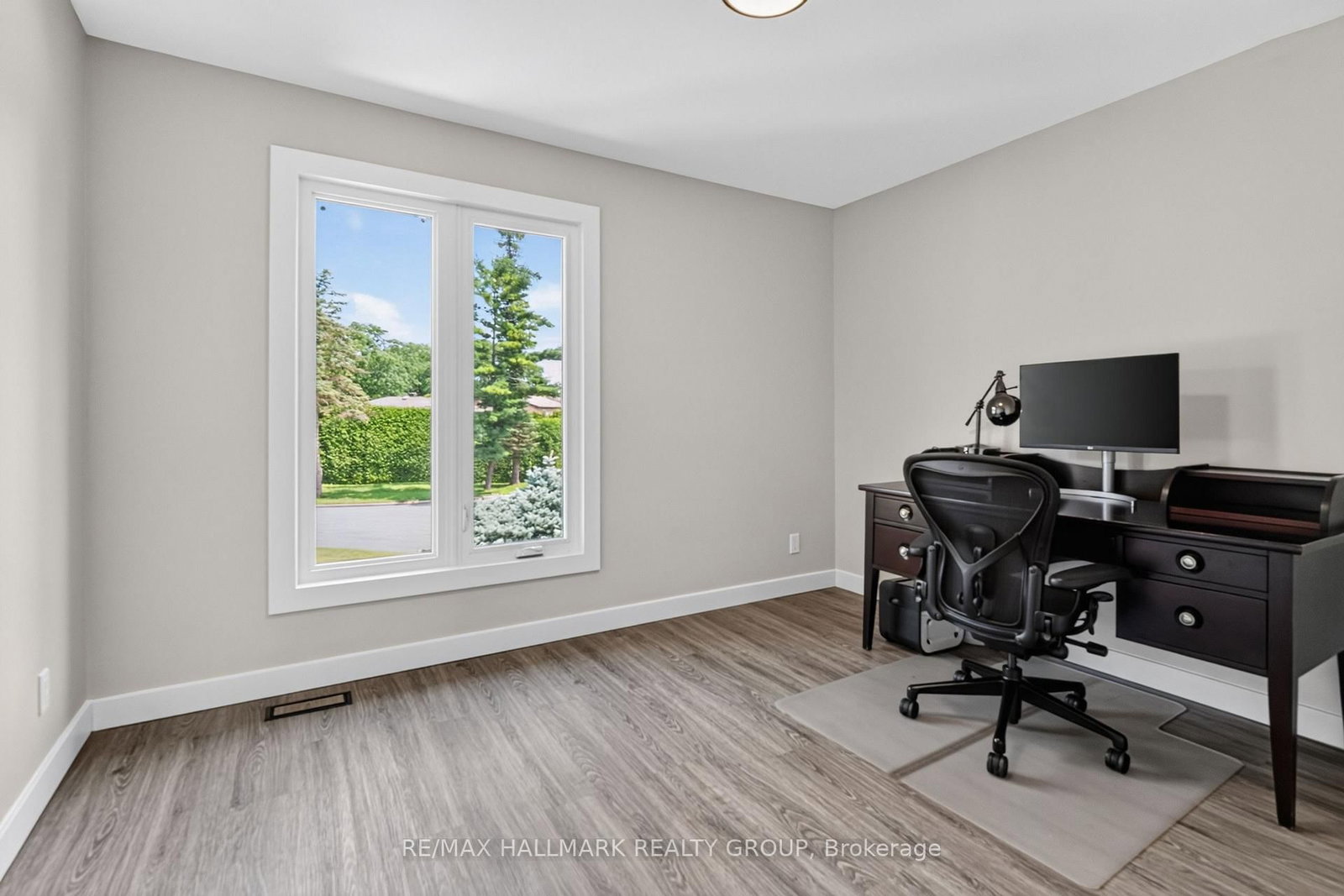 4 Claret Court • Ottawa, ON photo 44