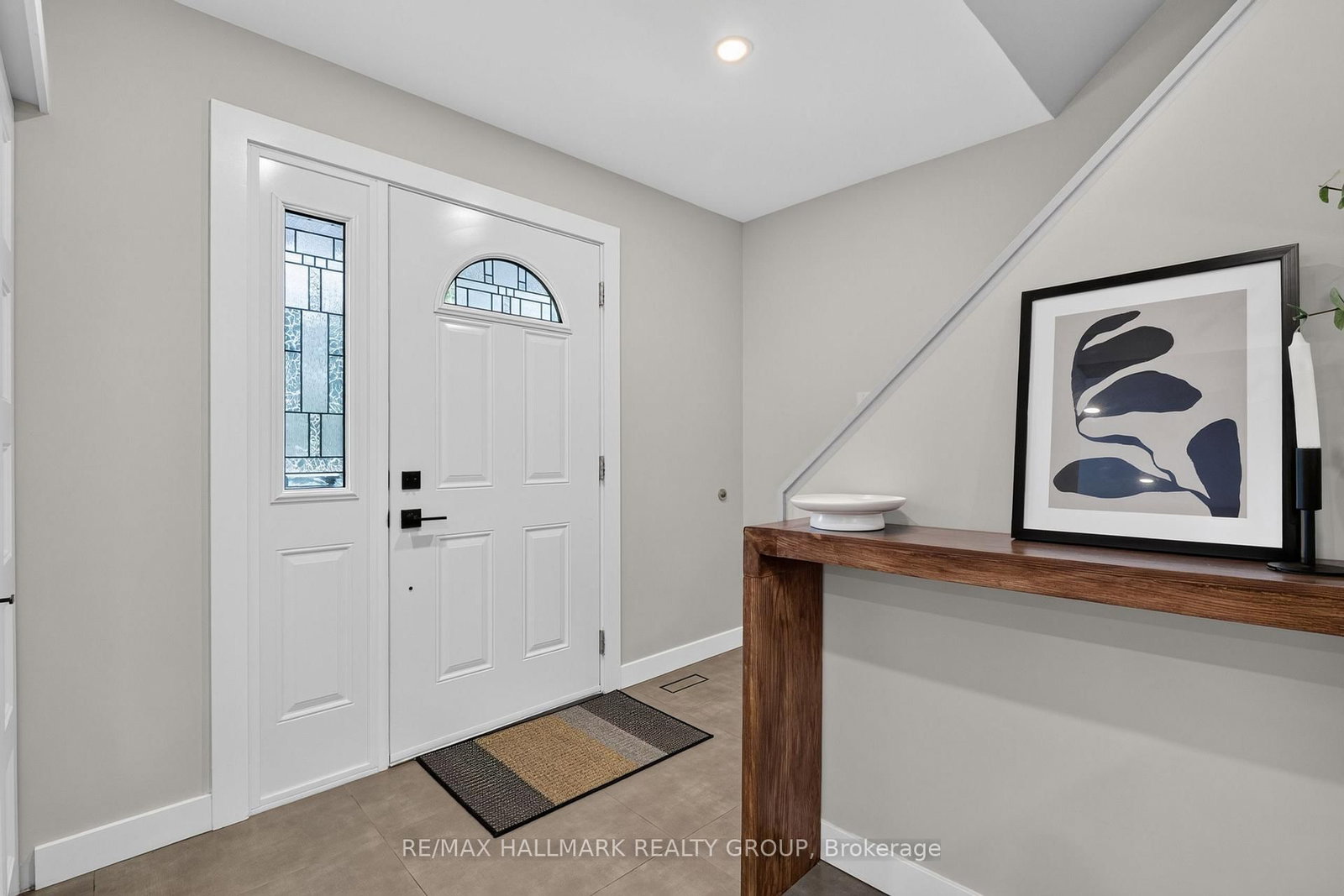 4 Claret Court • Ottawa, ON photo 5