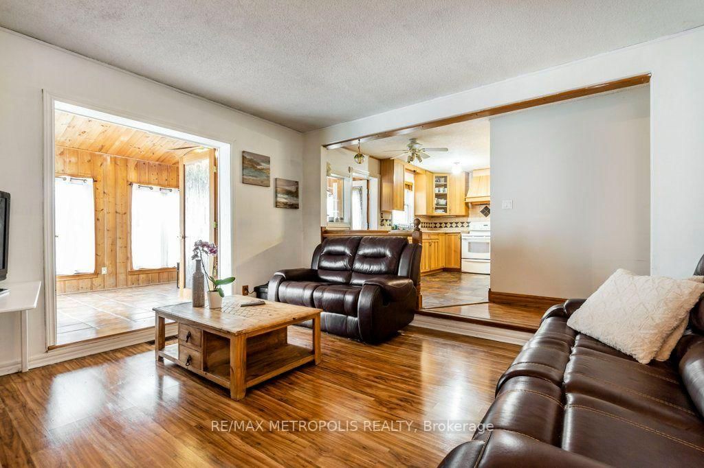 269 Burnett Avenue • Cambridge, ON photo 12