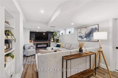 120 Elgin Crescent