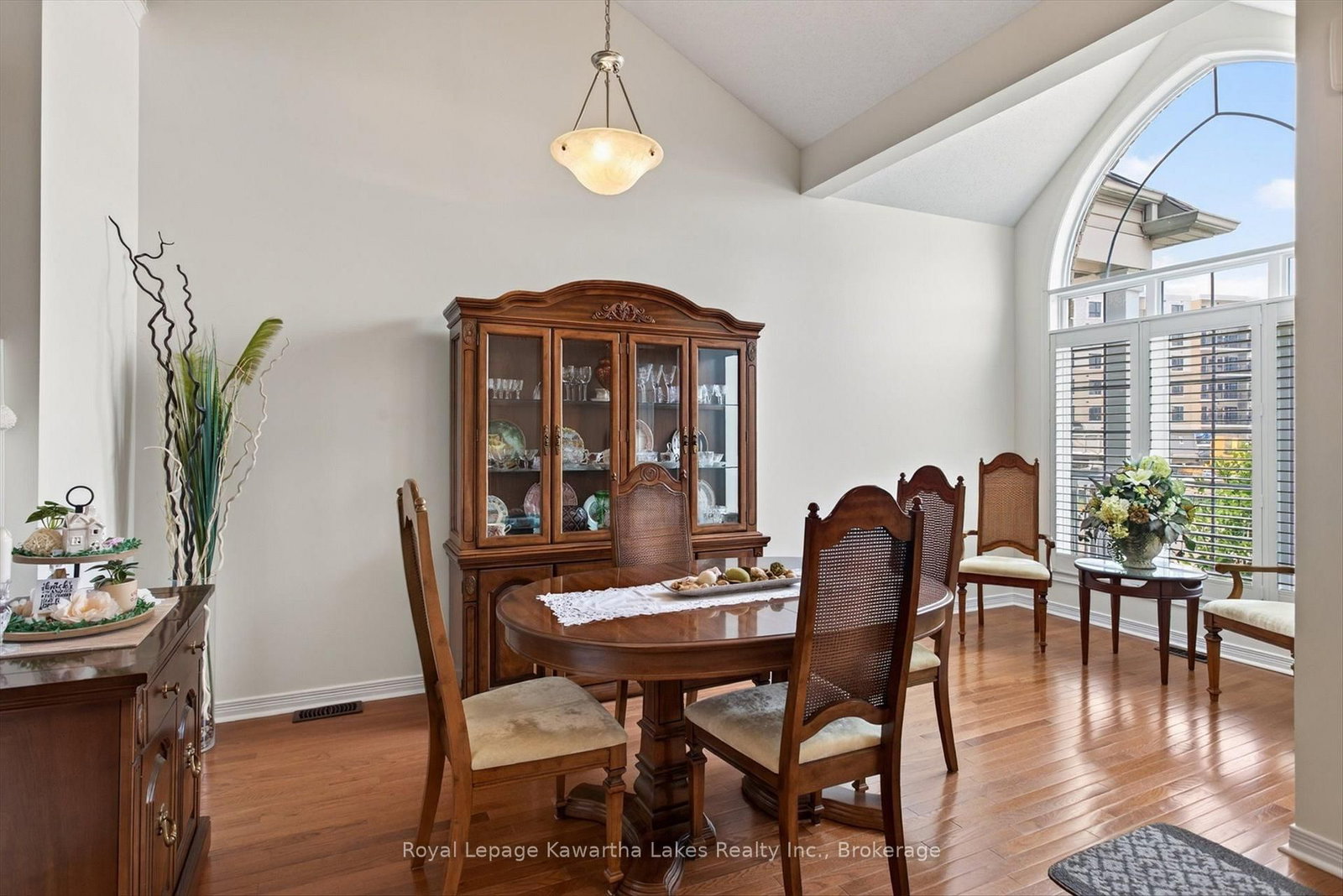 42 Deacon Crescent • Kawartha Lakes, ON photo 6
