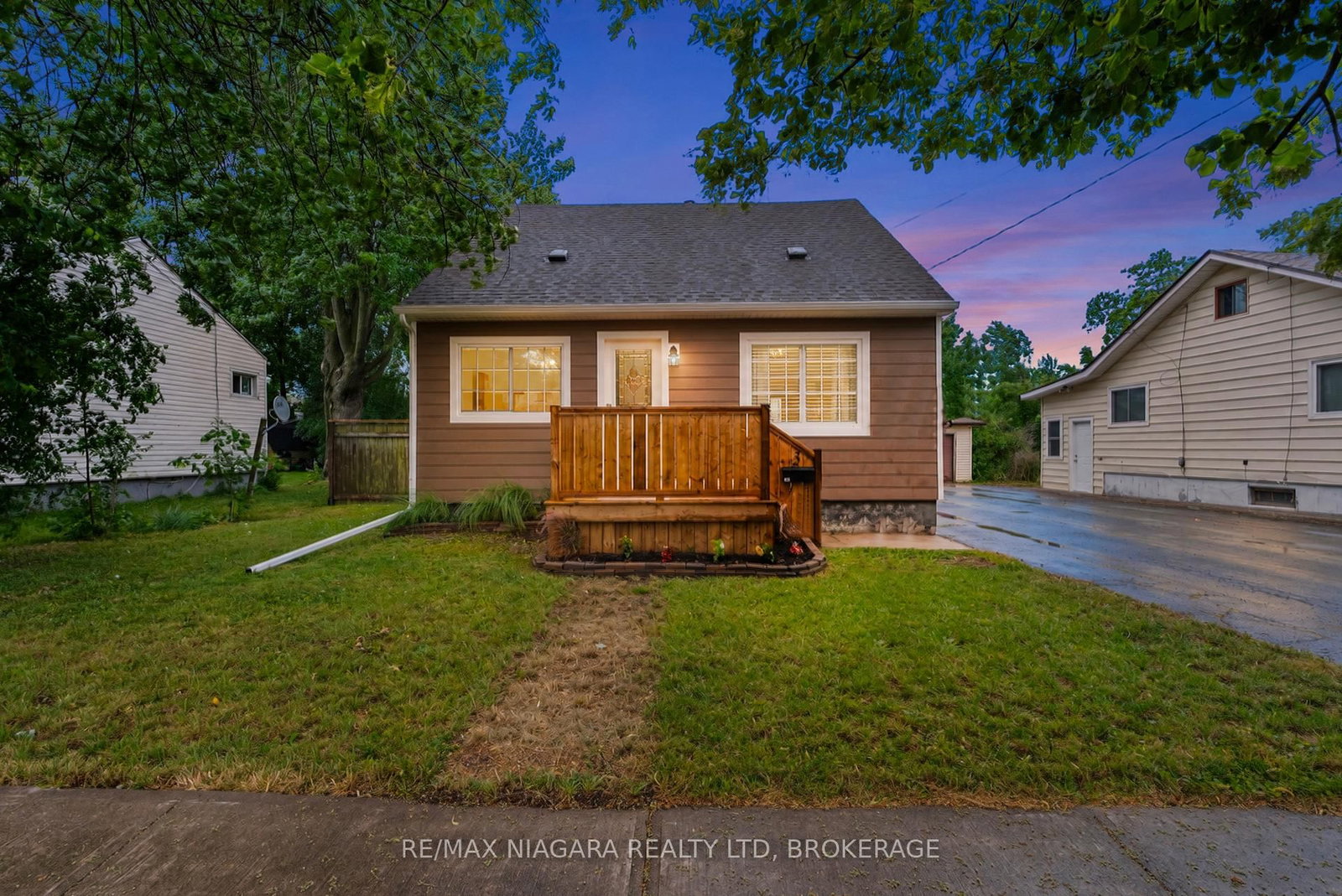 3 Osborne Street • Fort Erie, ON photo 4