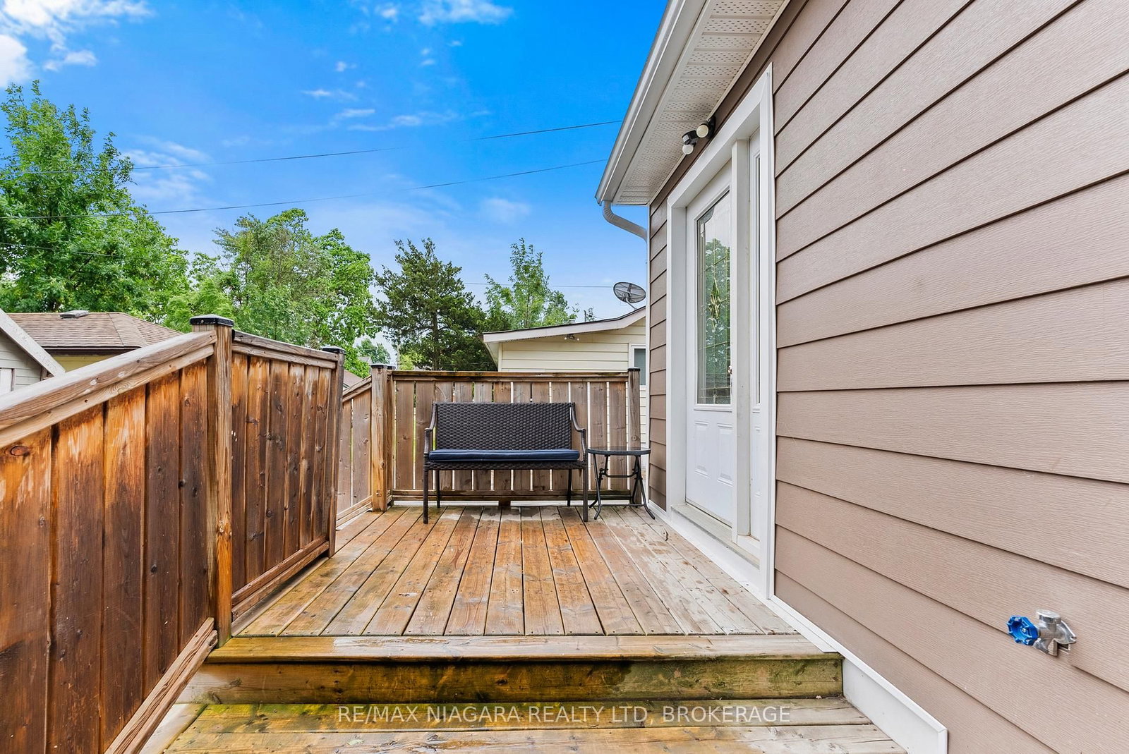 3 Osborne Street • Fort Erie, ON photo 5