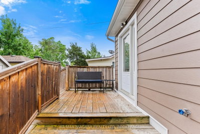 3 Osborne Street • Fort Erie, ON photo 5