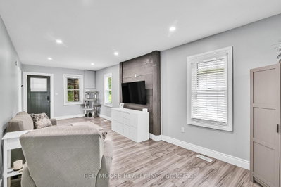 4309 Locke Lane • South Dundas, ON photo 9