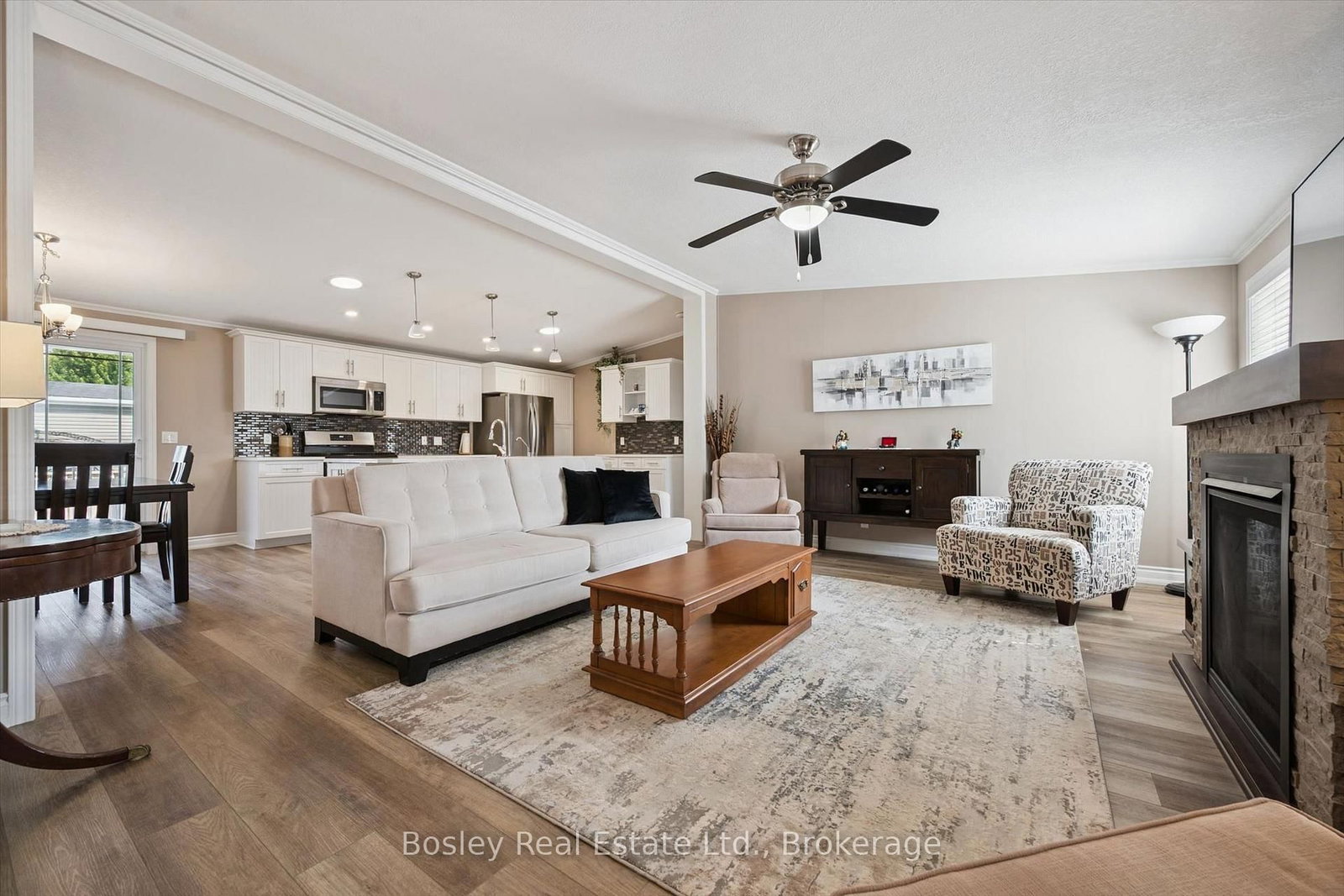 7 Sumac Street • Puslinch, ON photo 4