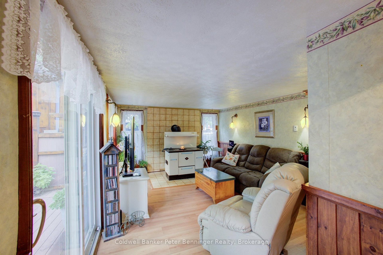 817 OLDE VICTORIA Street • Kincardine, ON photo 19