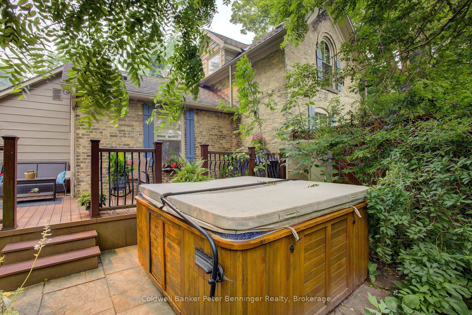 817 OLDE VICTORIA Street • Kincardine, ON photo 32