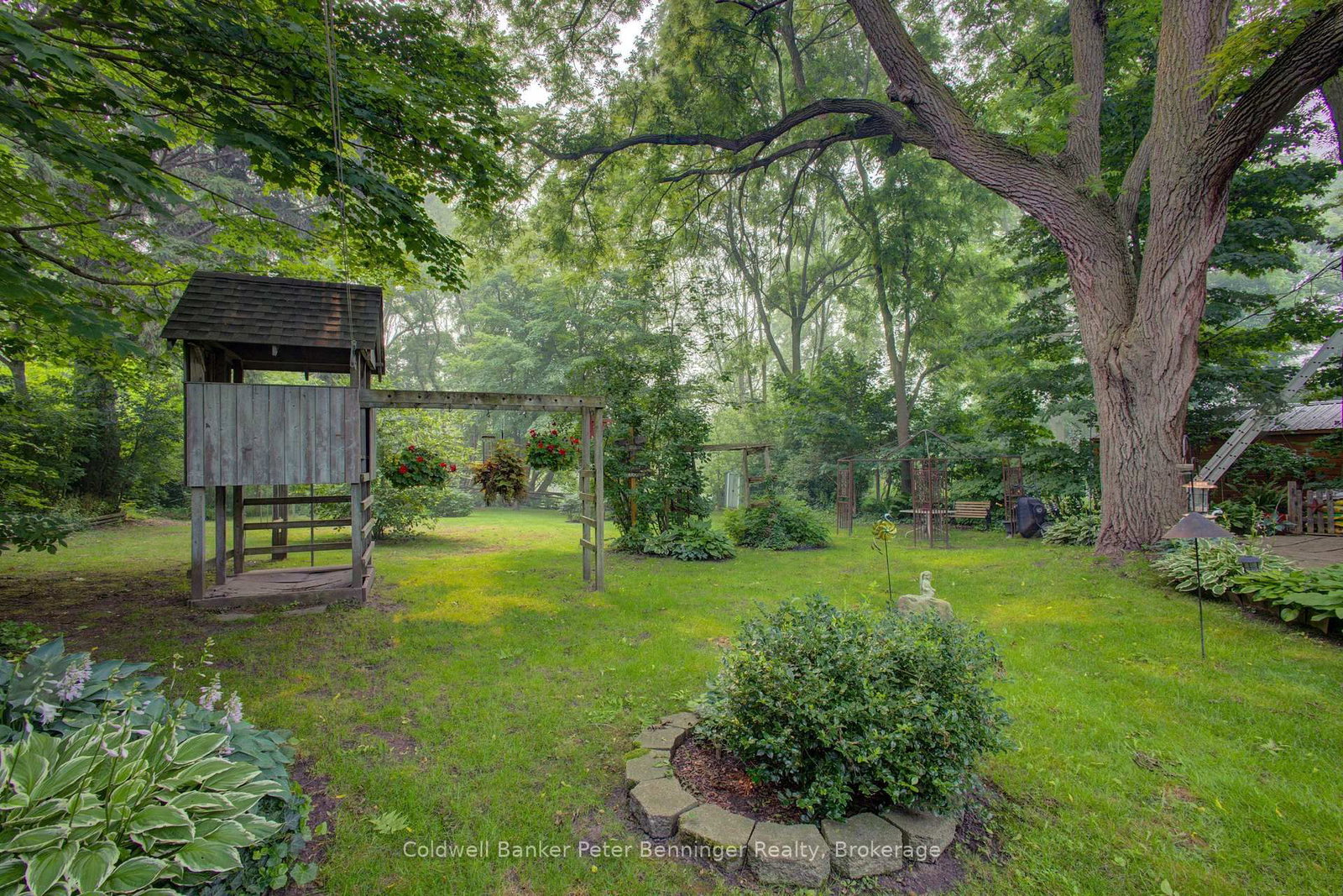817 OLDE VICTORIA Street • Kincardine, ON photo 37