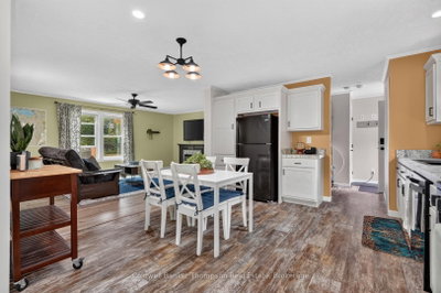 23 Golf Lane • Strong, ON photo 9