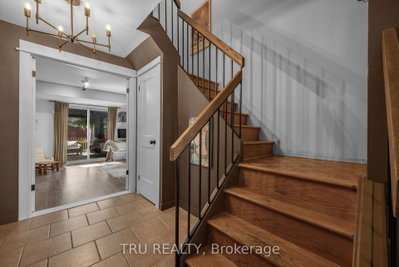 270 Dalehurst Drive • #G • Ottawa, ON photo 3