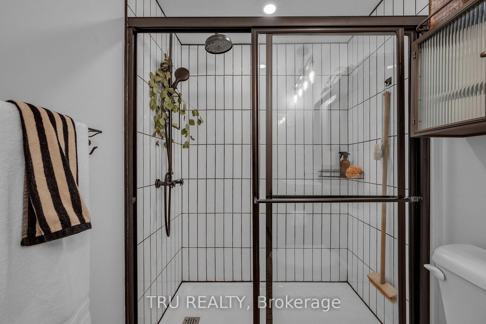 270 Dalehurst Drive • #G • Ottawa, ON photo 33