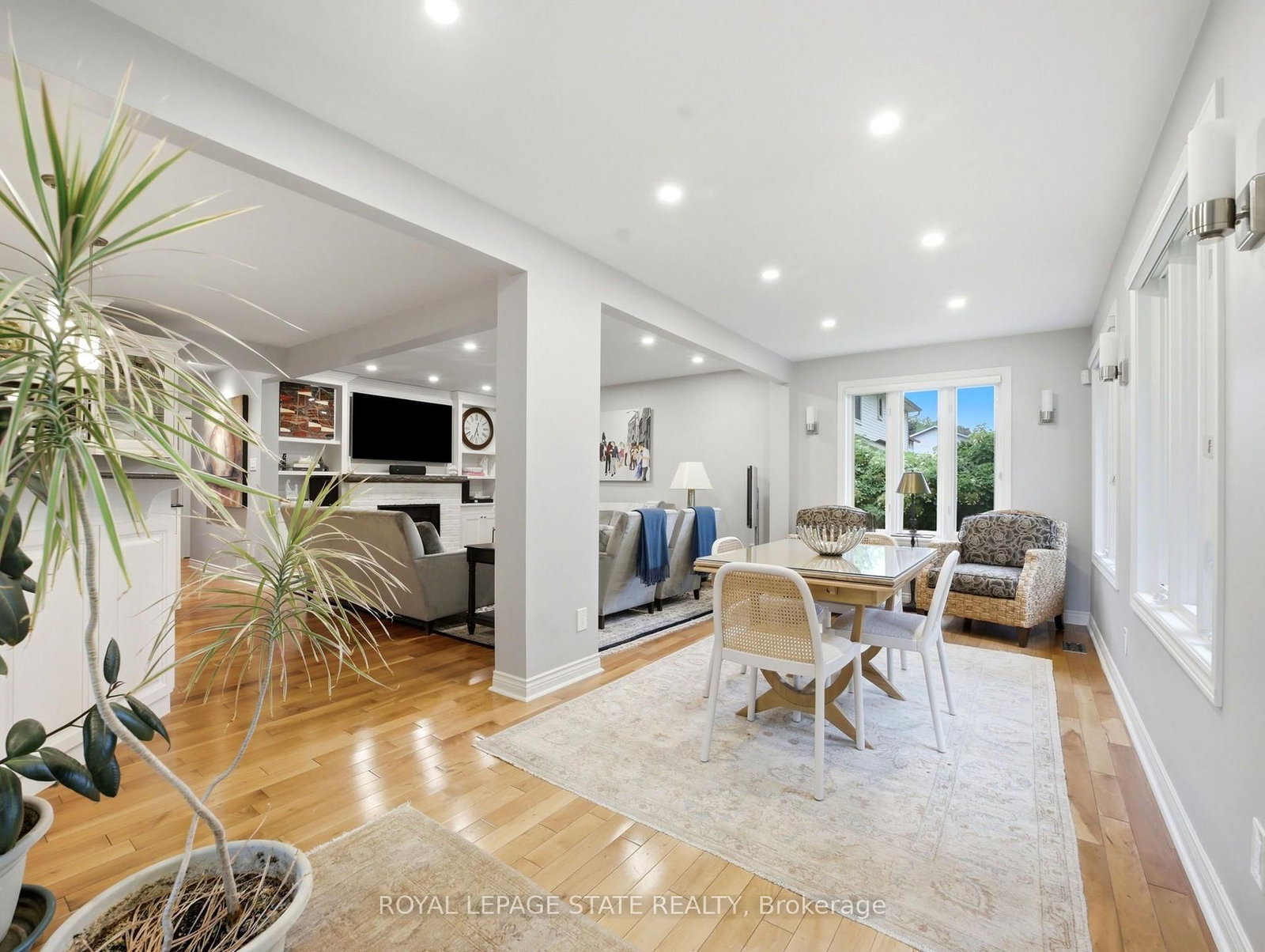 2 Charterhouse Crescent • Hamilton, ON photo 18