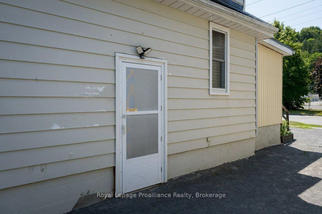 29 Pelham Street • Quinte West, ON photo 26