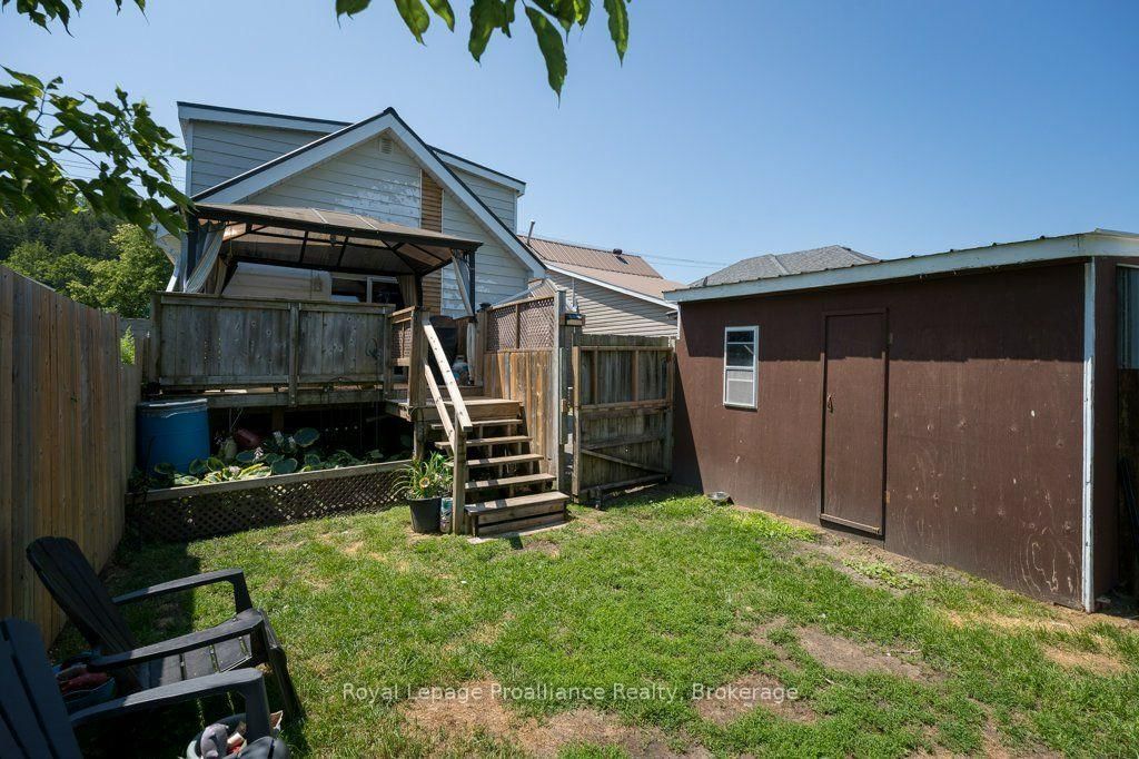 29 Pelham Street • Quinte West, ON photo 33