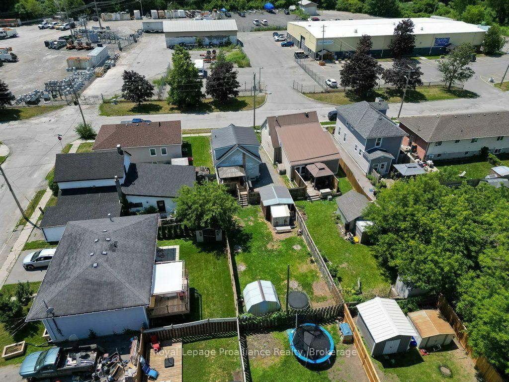 29 Pelham Street • Quinte West, ON photo 44