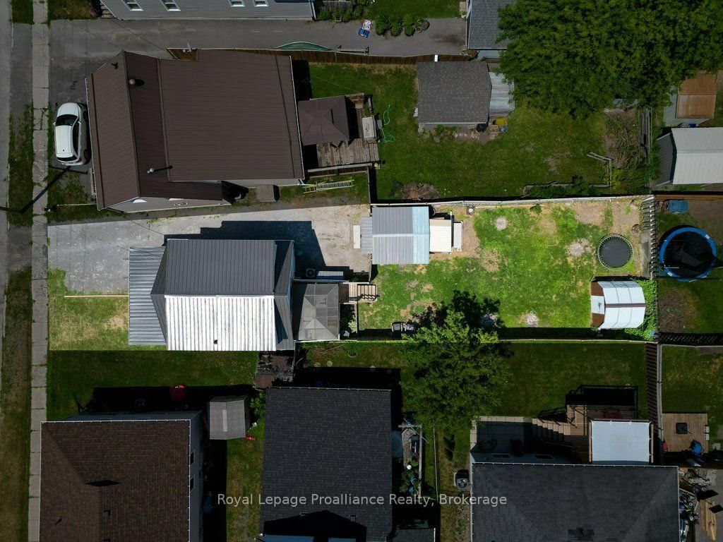 29 Pelham Street • Quinte West, ON photo 46