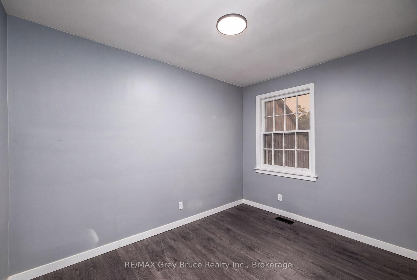 701 E 5th Street • Owen Sound, ON photo 13