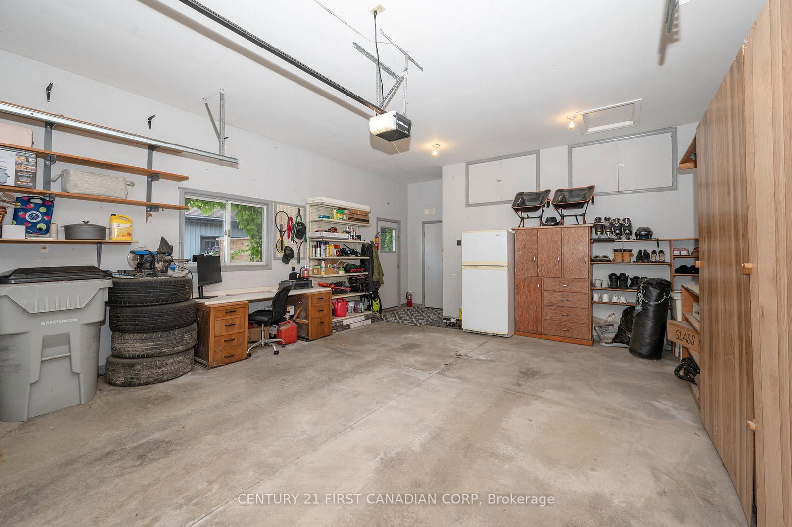 11 Water Street • Lambton Shores, ON photo 28