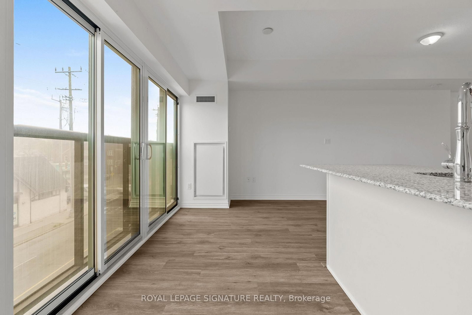 427 Aberdeen Avenue • #102 • Hamilton, ON photo 12