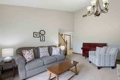 127 Chalfont Crescent • London North, ON photo 9