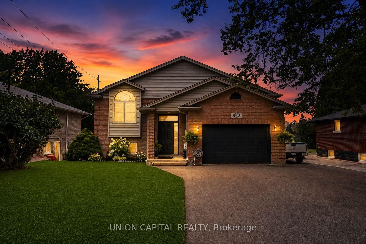 6699 Montrose Road • Niagara Falls, ON photo 1