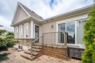 100 BRITANNIA Crescent • Bath, ON photo 6