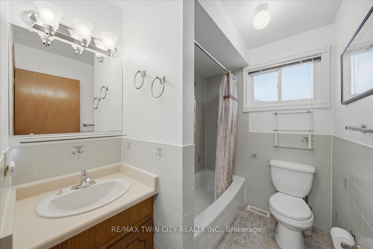 76 Enfield Crescent • Brantford, ON photo 15