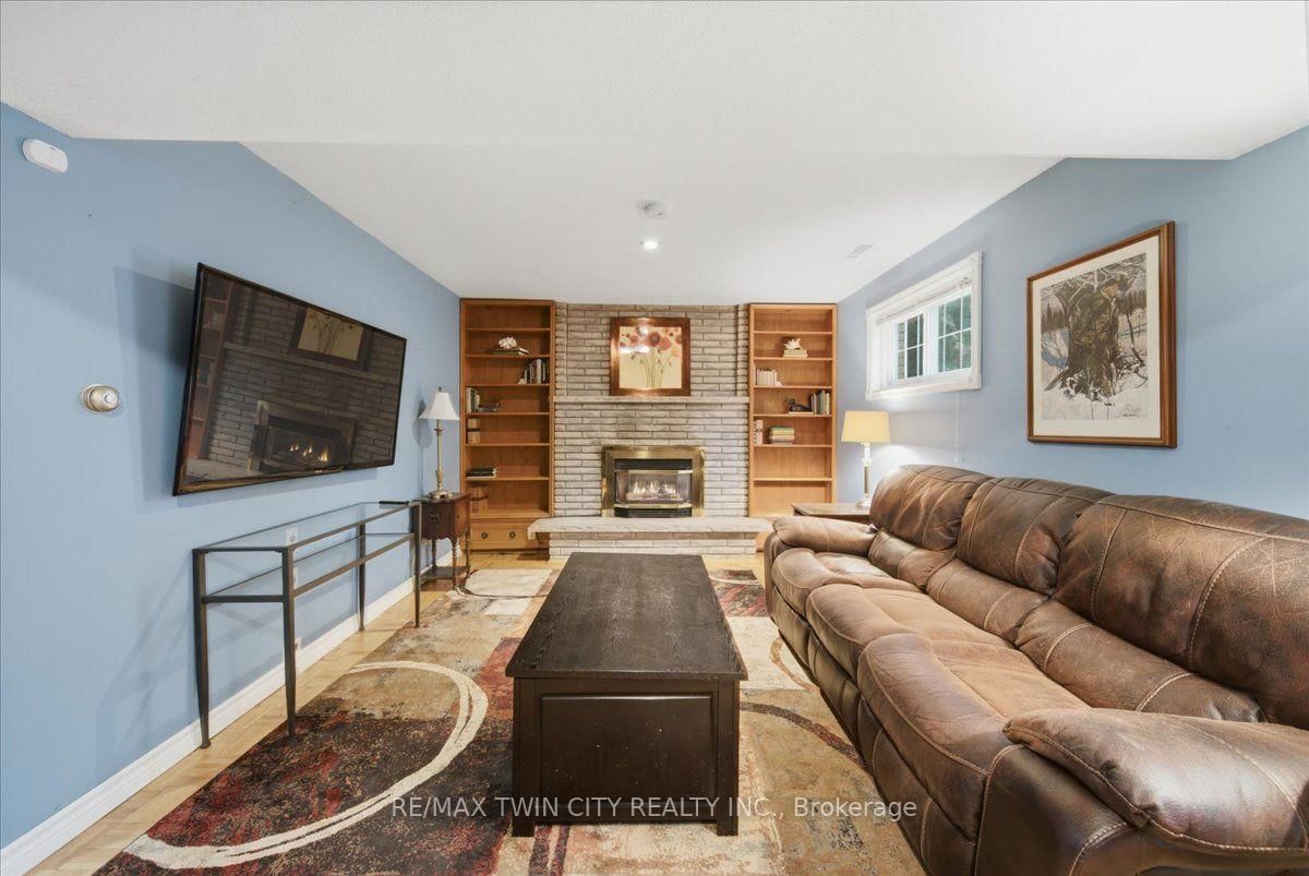 76 Enfield Crescent • Brantford, ON photo 21