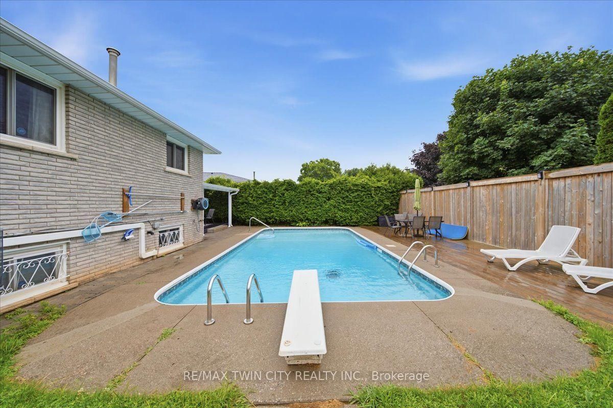 76 Enfield Crescent • Brantford, ON photo 34