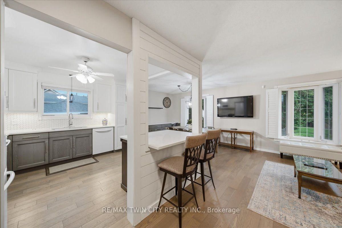 76 Enfield Crescent • Brantford, ON photo 6
