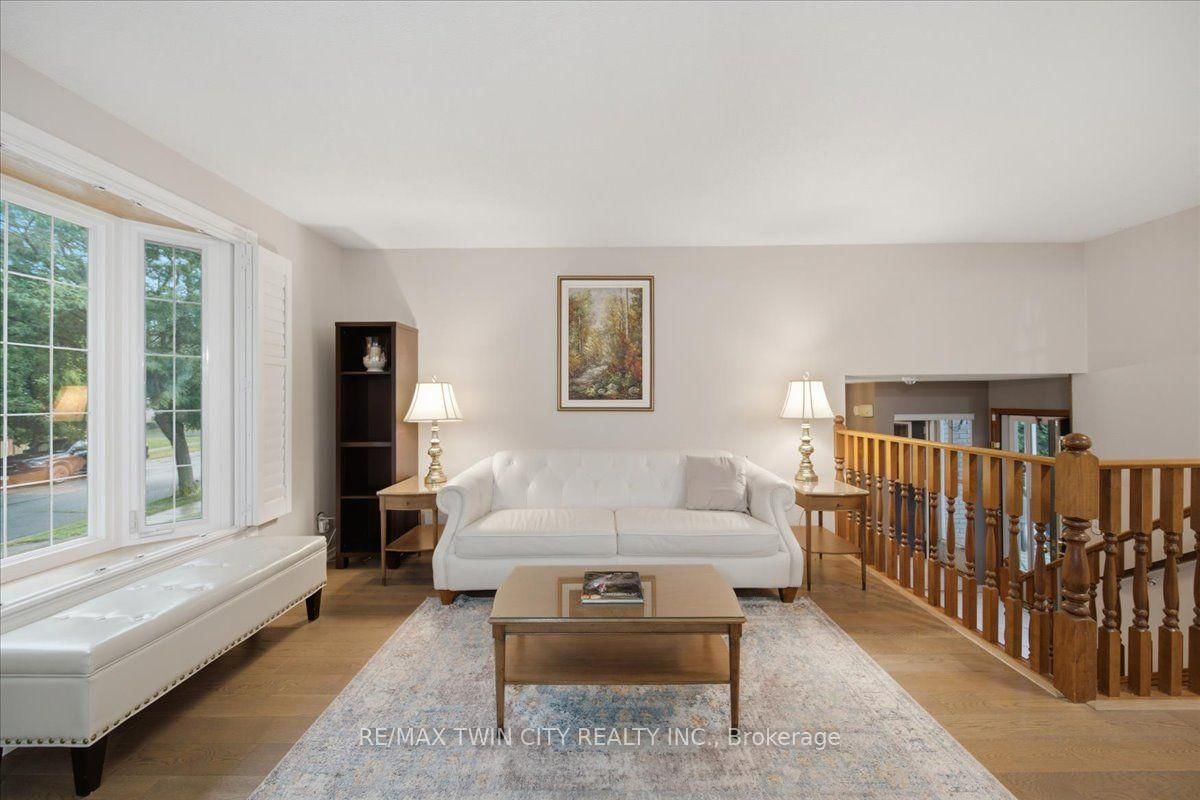 76 Enfield Crescent • Brantford, ON photo 8