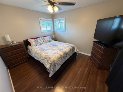 441 Christina Street E — more photos
