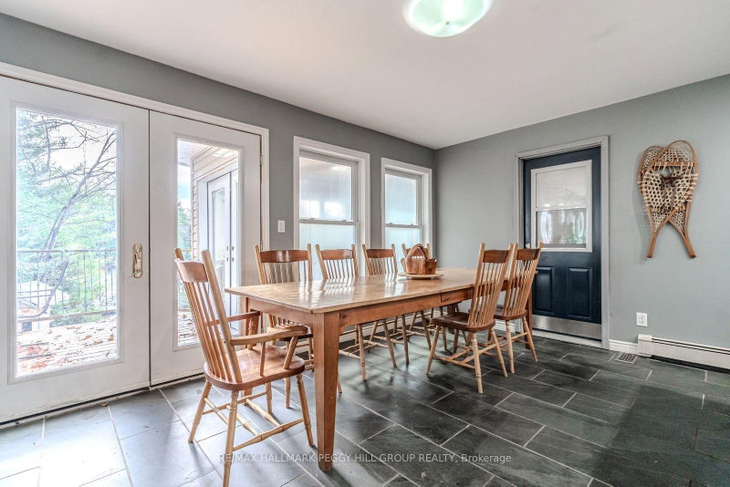 4 Clover Court