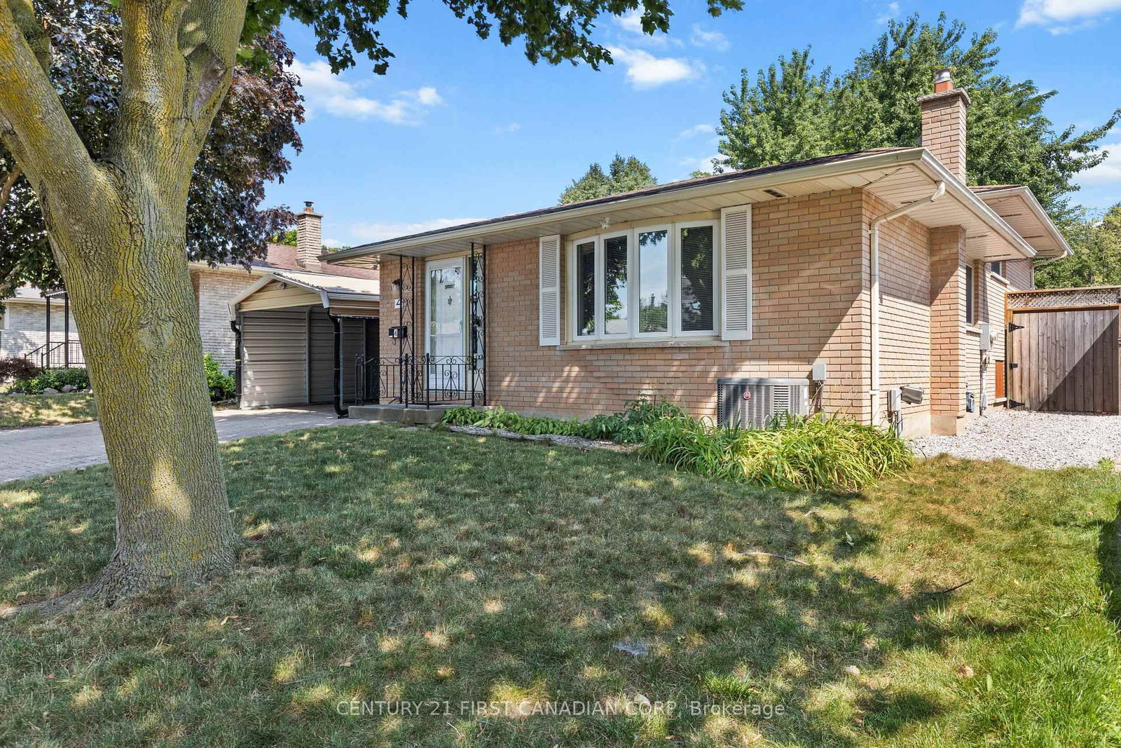 4 Archer Crescent, London South