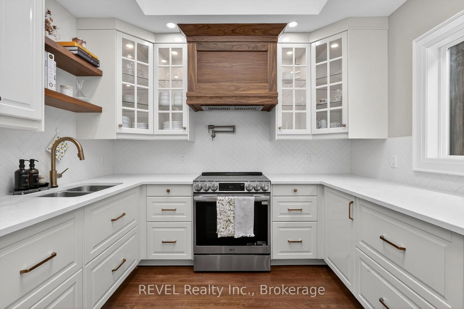 74 St. Patrick Street • St. Catharines, ON photo 21