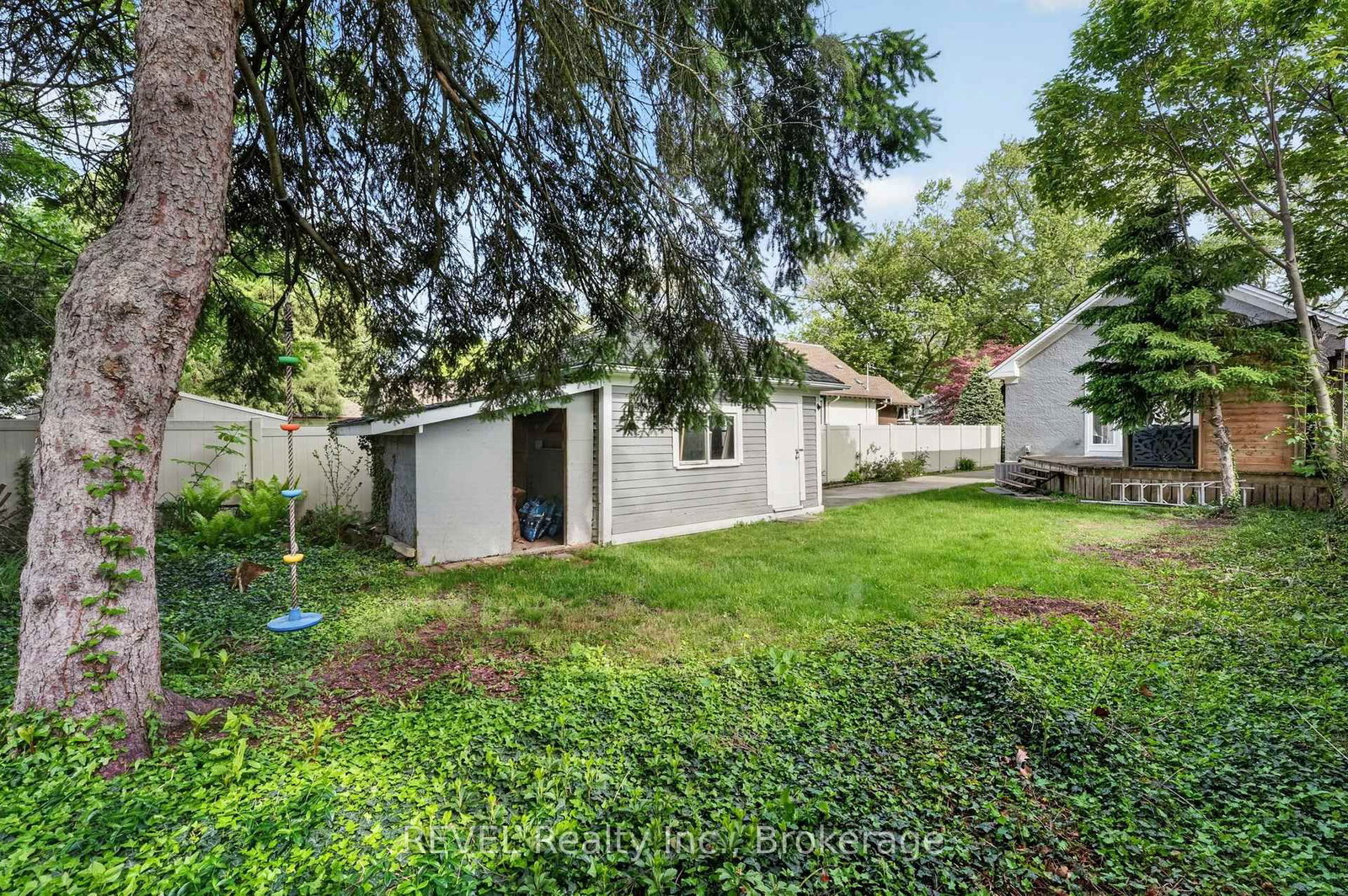 74 St. Patrick Street • St. Catharines, ON photo 47