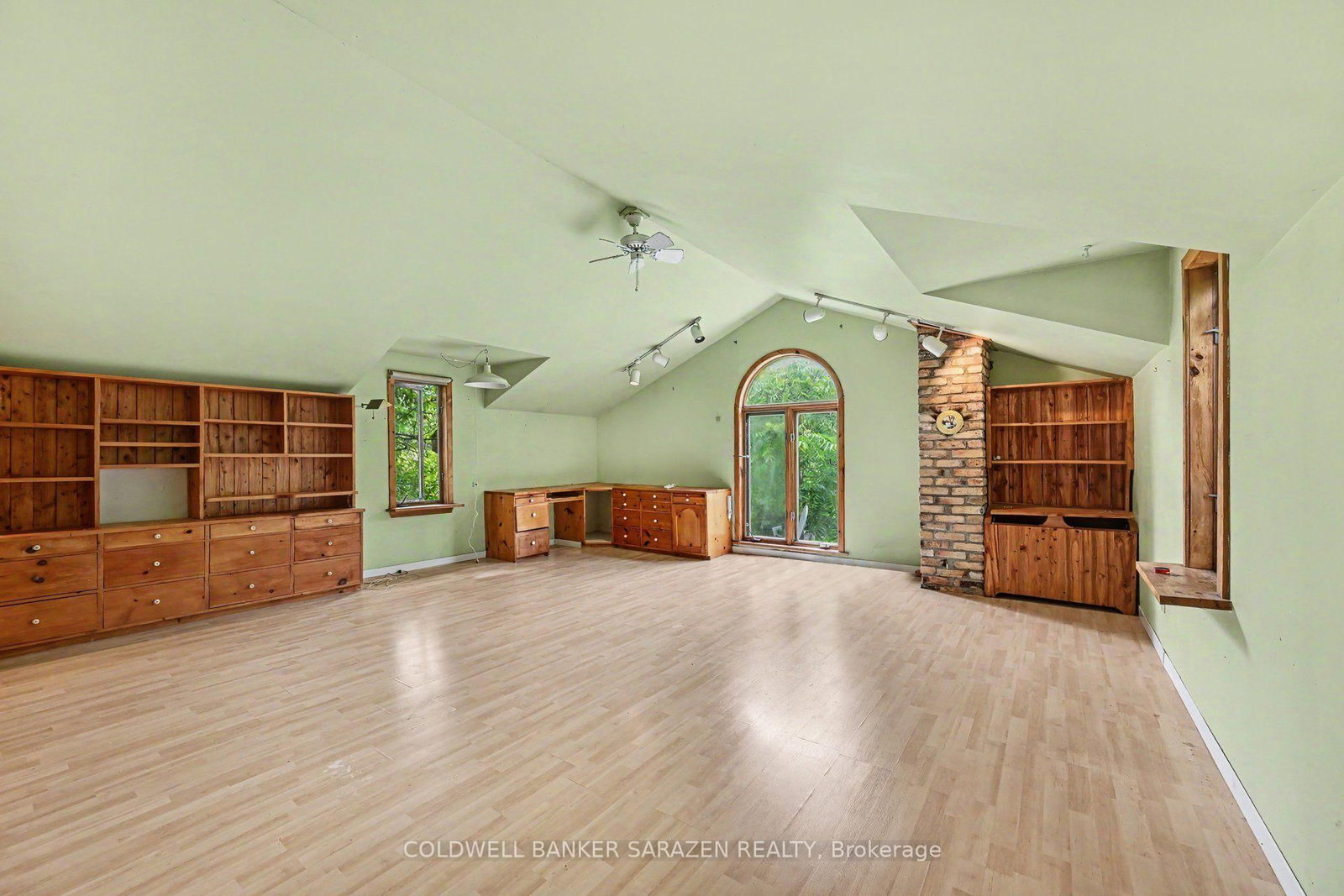 56 Lochwinnoch Road • Braeside, ON photo 21