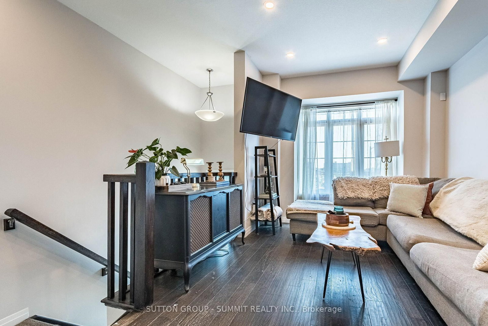 25 SOHO Street • Hamilton, ON photo 11