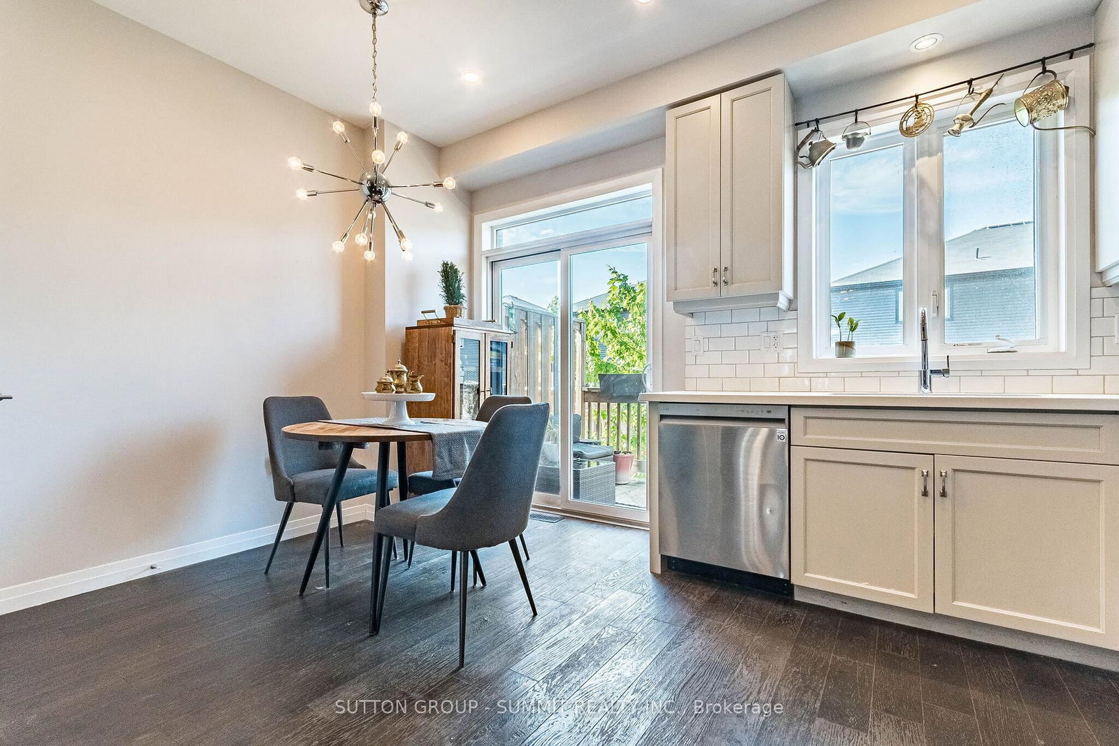 25 SOHO Street • Hamilton, ON photo 19